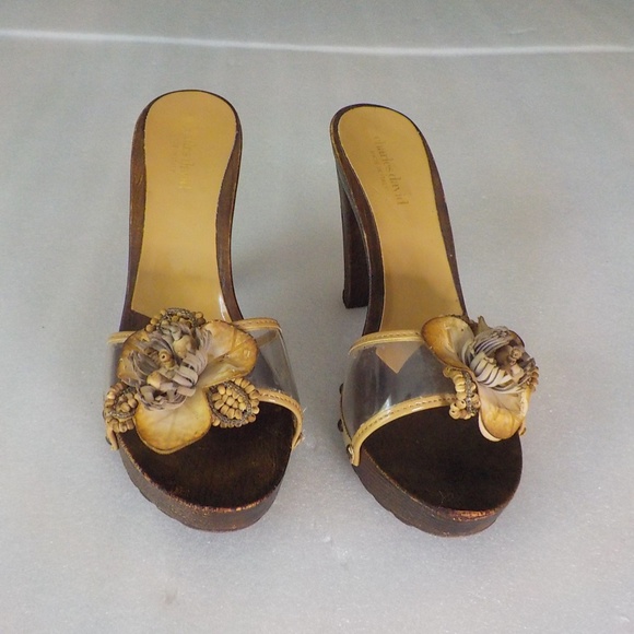 Italian Platform Heels Clear Plastic & Flowers Over Instep - Picture 4 of 8